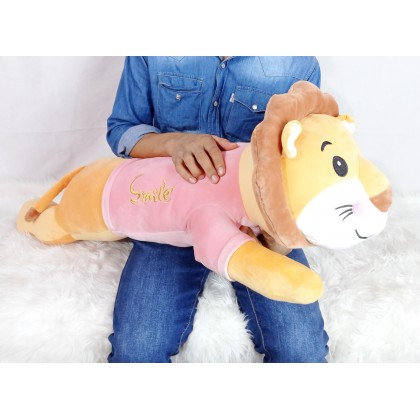 {M'SIA STOCK} LION (STRETCH COTTON)Long Pillow SOFTTOYS/PLUSHTOYS/KIDSTOYS/DOLL 100CM穿衣趴獅子(太空棉)娃娃玩具公仔100厘米 Anak Patung {M'SIA STOCK} LION (STRETCH COTTON)Long Pillow SOFTTOYS/PLUSHTOYS/KIDSTOYS/DOLL 100CM穿衣趴獅子(太空棉)娃娃玩具公仔100厘米 Anak Patung