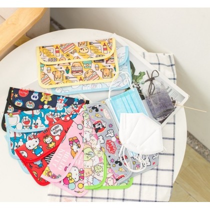 {M'SIA STOCK} Cartoon Portable Mask Bag/Receipt Storage Bag 便携口罩包/收据卡通翻盖防尘口罩收纳包 Beg Simpanan {M'SIA STOCK} Cartoon Portable Mask Bag/Receipt Storage Bag 便携口罩包/收据卡通翻盖防尘口罩收纳包 Beg Simpanan