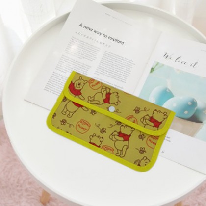 {M'SIA STOCK} Cartoon Portable Mask Bag/Receipt Storage Bag 便携口罩包/收据卡通翻盖防尘口罩收纳包 Beg Simpanan {M'SIA STOCK} Cartoon Portable Mask Bag/Receipt Storage Bag 便携口罩包/收据卡通翻盖防尘口罩收纳包 Beg Simpanan