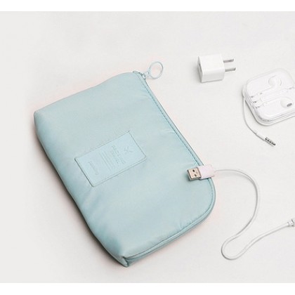 {M'SIA STOCK} Perfect Travel Organizer Bag USB Charging Ear Phone Storage Bag Pouch 多功能电源数据线充电器便携 Beg Wire Power Bank