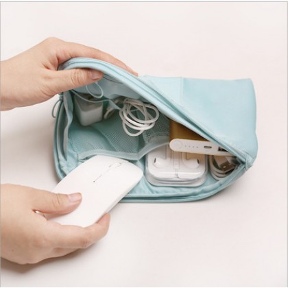 {M'SIA STOCK} Perfect Travel Organizer Bag USB Charging Ear Phone Storage Bag Pouch 多功能电源数据线充电器便携 Beg Wire Power Bank