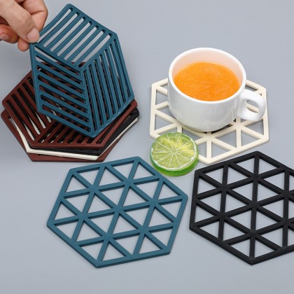 {M'SIA STOCK} Silicone Heat Insulation Pad Nordic Style Anti-heat Hot Pot Table Mat Coaster Pad Cup Mat Coffee Pad 隔热垫防滑 {M'SIA STOCK} Silicone Heat Insulation Pad Nordic Style Anti-heat Hot Pot Table Mat Coaster Pad Cup Mat Coffee Pad 隔热垫防滑