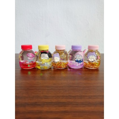 Bottle Princess Dwarfs Liquid Key Chain 小矮人公主流沙瓶子钥匙圈 Bottle Princess Dwarfs Liquid Key Chain 小矮人公主流沙瓶子钥匙圈